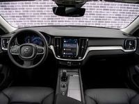 tweedehands Volvo V60 B3 Aut Essential | Adapt.Cruise | BLIS | Leder | R