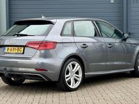 Occasion Audi A3 Sportback e-tron Sport 2017 Grijs (metallic) Hatchback