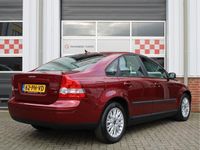 tweedehands Volvo S40 1.8 126PK Kinetic /AIRCO/CV/Cruise control/Climate control/16'LM/Elek. ramen/Lendensteun/NAP! 1e eig! Complete onderhoudshistorie!