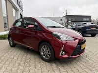 Occasion Toyota Yaris Executive 101 PK (74 kW) 2018 Rood Hatchback