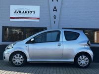 Occasion Toyota Aygo 68 PK (50 kW) 2009 Grijs Hatchback