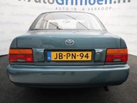 tweedehands Toyota Corolla 1.3 XLi keurige sedan met stuurbekrachtiging