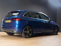 Occasion Mercedes B180 Luxury 136 PK (100 kW) 2024 Blauw MPV