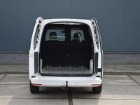 tweedehands VW Caddy Maxi 1.6 TDI L2H1 Highline 75KW Airco Schuifdeur Trekhaak Euro 5