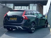 tweedehands Volvo V60 2.0 T4 Business Sport Automaat, R-design, Navigatie, Stoelverwarming, High performance audio, DAB, Cruise control, Climate control, 18 inch wielen met all-season banden