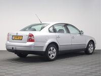 tweedehands VW Passat 2.0-20V Athene | Trekhaak | Clima | Parkeersensore