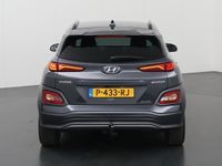 tweedehands Hyundai Kona EV Premium 64 kWh | Trekhaak | Leder | Navigatie |