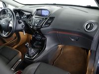 tweedehands Ford Fiesta 1.0 EcoBoost Titanium / Navi / Clima / Bluetooth /