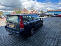 tweedehands Volvo V70 2.4 Comfort Line Airco