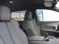 tweedehands Peugeot 5008 SUV 1.2 PureTech 130pk EAT8 Allure 7p | Automaat | Navigatie | Camera voor + achter | Elektrische achterklep |
