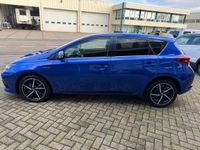 tweedehands Toyota Auris 1.8 Hybrid Executive Black Edition Stoelverwarming