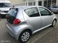 tweedehands Toyota Aygo 1.0-12V +