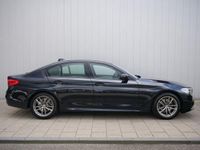 tweedehands BMW 520 5-SERIE i 184 Pk Automaat High Executive Edition Leer / Camera / M-pakket / Navigatie