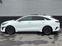 Occasion Kia ProCeed GT-Line 161 PK (118 kW) 2023 Deluxe white m Hatchback