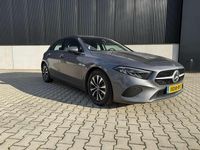 Occasion Mercedes A180 AMG line 136 PK (100 kW) 2025 Grijs Hatchback