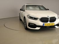 tweedehands BMW 118 1 Serie 5-deurs i LED / Navigatie / Schuifdak /