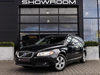 tweedehands Volvo V70 2.0F Momentum, 146 PK, Trekhaak, Stoelverwarming,