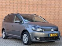 tweedehands VW Touran 1.2 TSI Highline BlueMotion | Centrale Deurvergren