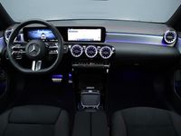 Occasion Mercedes CLA250e Shooting Brake AMG line 218 PK (160 kW) 2024 Blauw Stationwagen