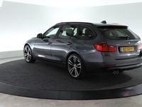 tweedehands BMW 330 3-SERIE Touring d xDrive High Executive / SCHUIF-KANTEL / ELEK. TREKHAAK / STOELVERW. /