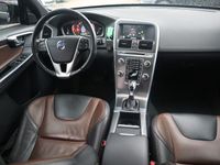 tweedehands Volvo XC60 2.0 T5 FWD Momentum / Panoramadak