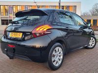 Occasion Peugeot 208 Active 82 PK (60 kW) 2017 Zwart Hatchback