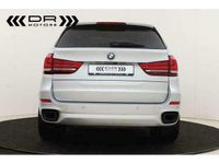 tweedehands BMW X5 M50 - dAs xDrive - LEDER - NAVI - PANO - 7PLAATSEN