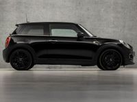 tweedehands Mini Cooper 1.5 Chili Black Edition (GROOT NAVI HARMAN/KARDON