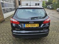 tweedehands Ford Focus Wagon 1.0 EcoBoost Titanium KOPPELING LIGT ER UIT