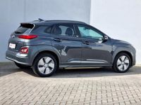 tweedehands Hyundai Kona EV Fashion 64 kWh Automaat / €2000,- Subsidie / 3 Fasen / CCS Snelladen / Actieradius 484KM WLTP