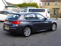 tweedehands BMW 116 1-SERIE i M Sport Automatische airco, navigatie, licht metalen velgen, cruise controle, sport interieur, M-Sport, enz.