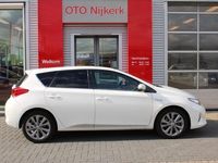 tweedehands Toyota Auris 1.8 Hybrid Lease met 17 inch velgen