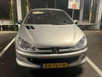 Occasion Peugeot 206 109 PK (80 kW) 2003 Grijs Cabriolet