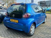 tweedehands Toyota Aygo 1.0 12V Comfort 5-Deurs Blauw 2010 146.000 KM