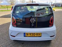 tweedehands VW up! 1.0 nieuwstaat lane assist face lift weinig km!