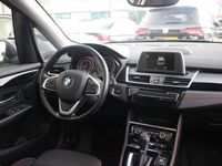 tweedehands BMW 218 Active Tourer 218i Luxury | Panoramadak | Trekhaak