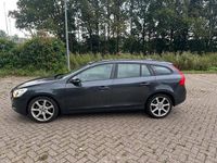Occasion Volvo V60 Kinetic 150 PK (110 kW) 2011 Grijs (metallic) Stationwagen