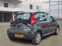 tweedehands Peugeot 107 1.0-12V Urban Move/ZUINIG