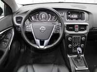 Occasion Volvo V40 154 PK (113 kW) 2019 Wit Hatchback