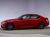 tweedehands Alfa Romeo Giulia 2.2d 180pk Super Business Aut. [ Xenon Navi Camera Half-leder ]