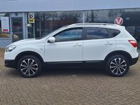 tweedehands Nissan Qashqai 2.0 Connect Edition 4WD Aandrijving - Trekhaak - Panoramadak - Cruise control - 4 Seizoenenbanden door zijn 4WD onder alle weersomstandigheden de beste grip en goed trek eigenschappen