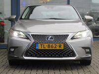 tweedehands Lexus CT200h Business Launch Edition Bi-Xenon / Leder / Stoelv