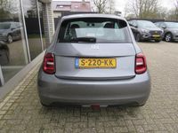 tweedehands Fiat 500e Icon 42 kWh Automaat navi/16"LM/pdc /clima/stoelverwarming