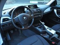 tweedehands BMW 114 1-SERIE i - zwarte alu velgen 18"- NAVIGATIE