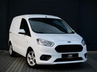 tweedehands Ford Transit COURIER 1.5 TDCI Limited Navigatie | Camera | Cruise control | DAB | Climate control | Stoelverwarming | PDC V+A | Airco