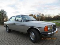 tweedehands Mercedes E230 230Youngtimer met Schuifdak !