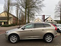 tweedehands Volvo XC60 2.0 T5 FWD SUMMUM AUTOMAAT / SCHUIFDAK / LEDER / S