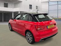 tweedehands Audi A1 Sportback 1.2 TFSI S-Line Navi 5 Deurs