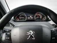 tweedehands Peugeot 208 1.2 VTi Envy Clima | Cruise | Navi | Audio |