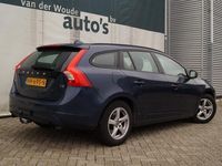 tweedehands Volvo V60 1.6 T3 150pk Kinetic -NAVI-ECC-PDC-TREKHAAK-